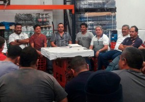 Femsa reinstala a trabajadores despedidos en Jalapa